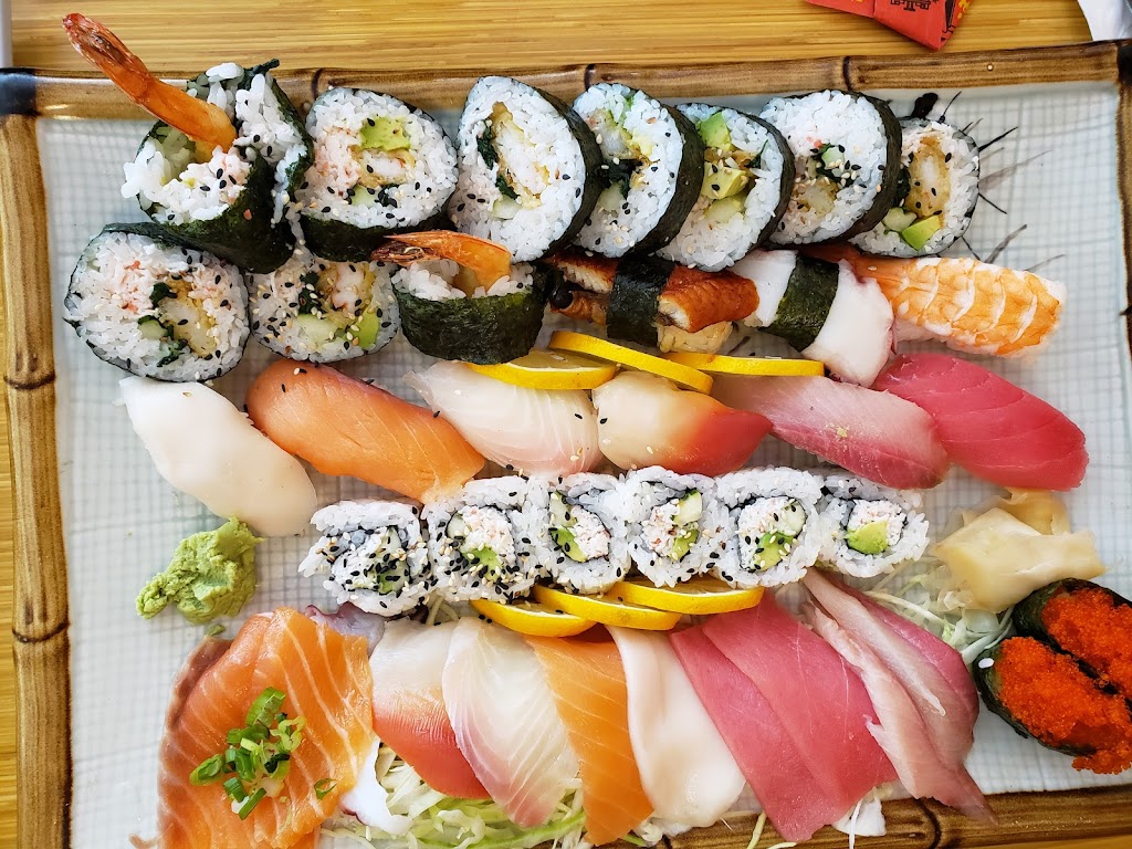 Sumins Restaurant & Sushi Bar | restaurant | 298 S Broadway, Coos Bay, OR 97420, USA | 5412670119 OR +1 541-267-0119