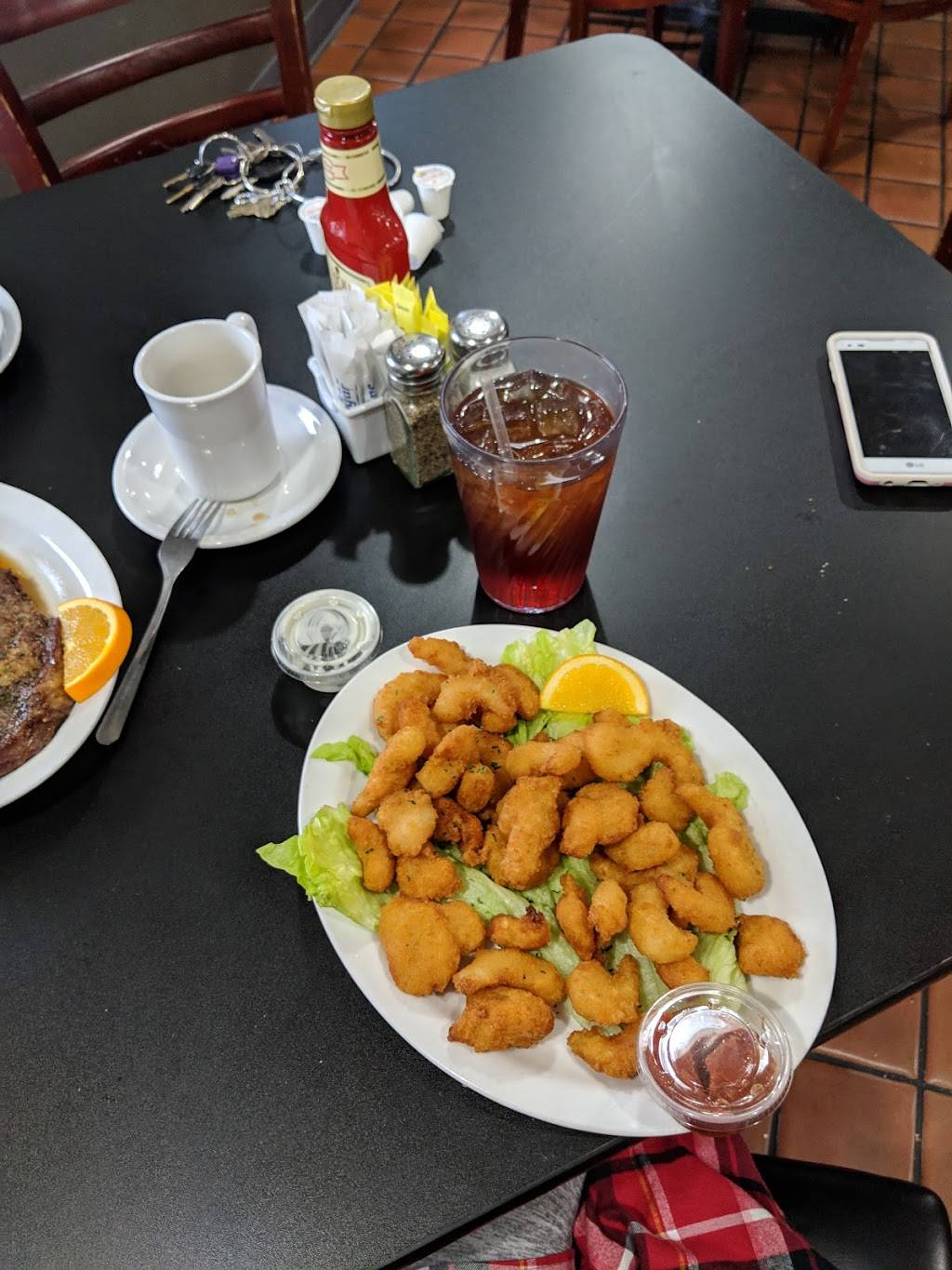 Front Royal Diner | restaurant | 865 John Marshall Hwy, Front Royal, VA 22630, USA | 5406362270 OR +1 540-636-2270