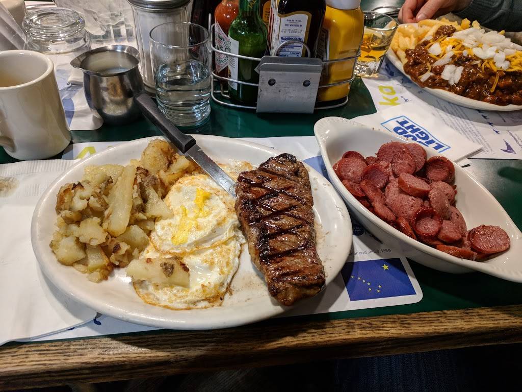 Gwennies Old Alaska Restaurant | restaurant | 4333 Spenard Rd, Anchorage, AK 99517, USA | 9072432090 OR +1 907-243-2090