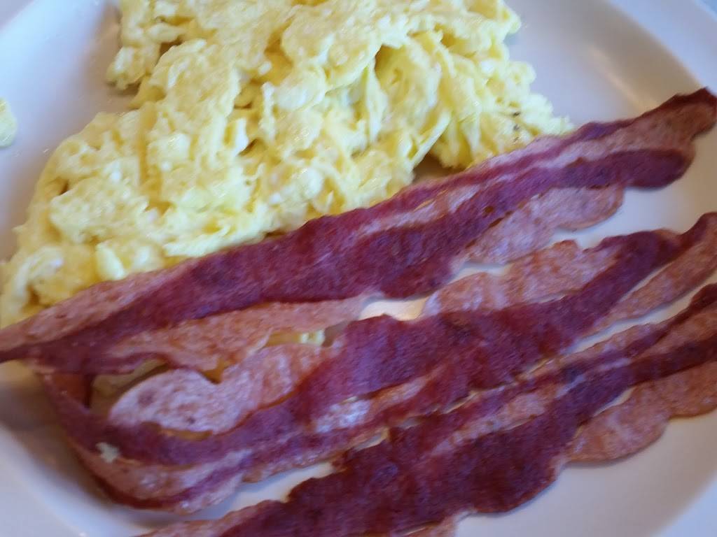 Best Diner | restaurant | 5339 W Market St, Greensboro, NC 27409, USA | 3366324400 OR +1 336-632-4400