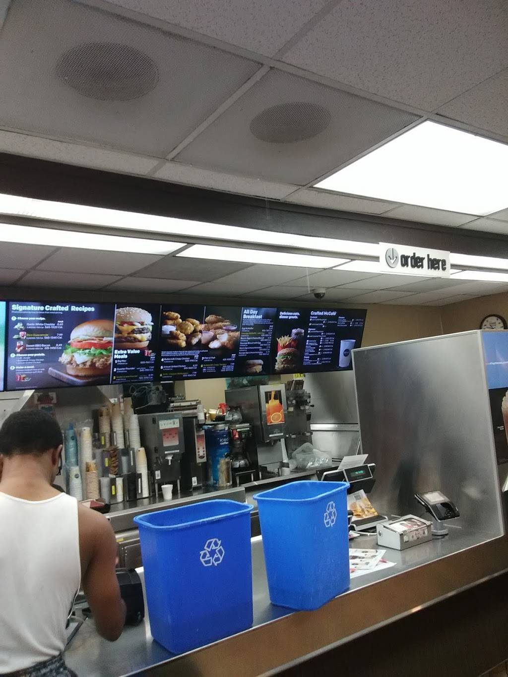 McDonalds | cafe | 4777 Allentown Rd, Suitland-Silver Hill, MD 20746, USA | 3017351641 OR +1 301-735-1641