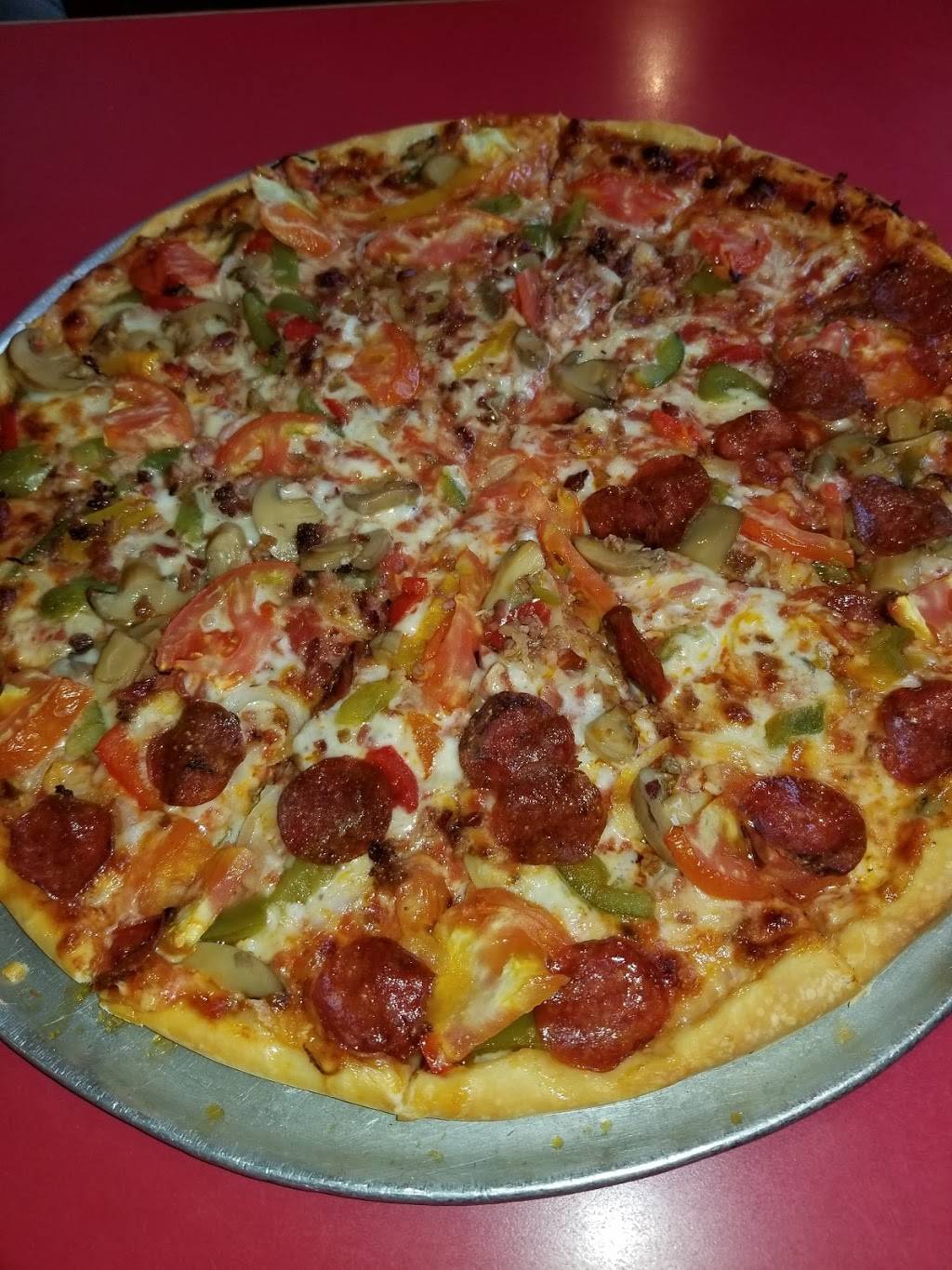 Votinos Pizza Kitchen | restaurant | 2515 Okeechobee Rd, Fort Pierce, FL 34947, USA | 7724614184 OR +1 772-461-4184