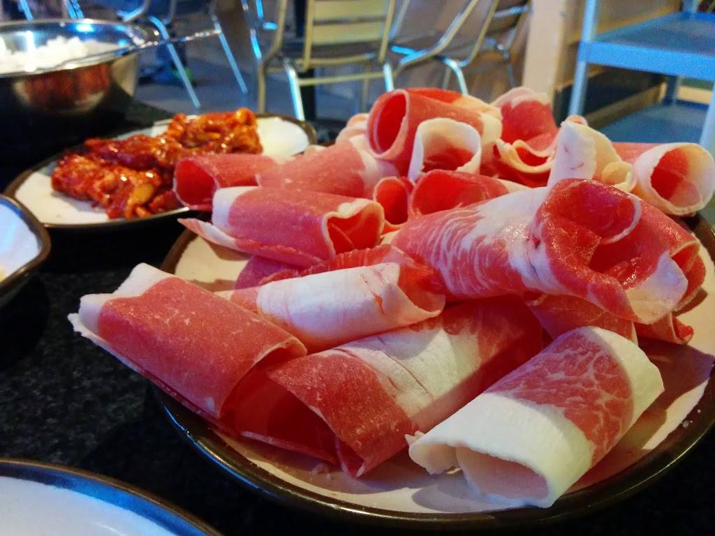 Mr. Lees Barbeque House | restaurant | 12300 South St, Artesia, CA 90701, USA | 5628091339 OR +1 562-809-1339