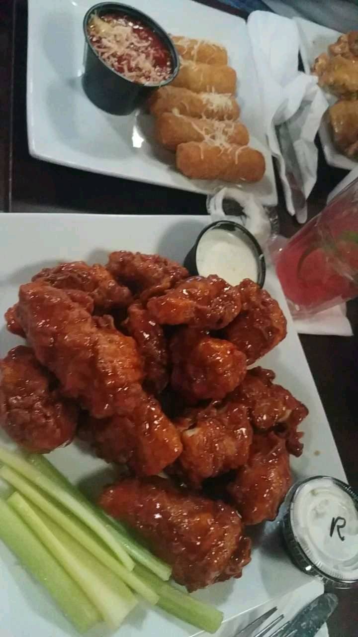 Nemos Sports Bistro | restaurant | 1899 Del Prado Blvd S, Cape Coral, FL 33990, USA | 2395743611 OR +1 239-574-3611