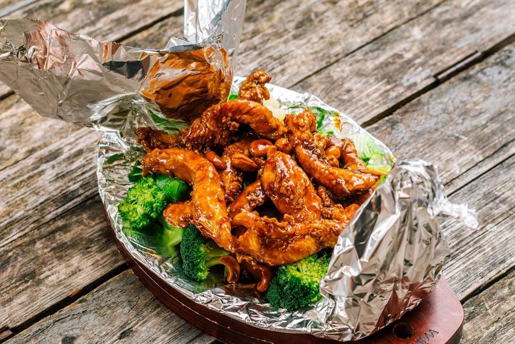 Moon Thai & Japanese | restaurant | 20505 S Dixie Hwy, Cutler Bay, FL 33189, USA | 7862935599 OR +1 786-293-5599