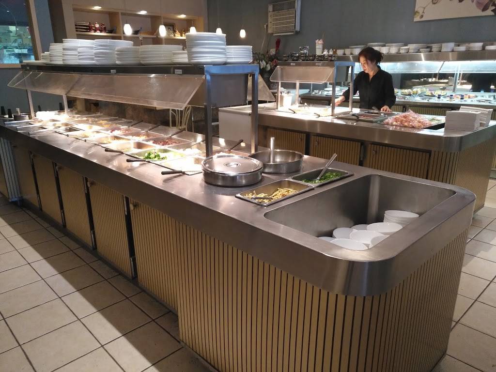 Chez Lim | restaurant | 20 Rue Valmont, Repentigny, QC J5Y 1H1, Canada | 4505858838 OR +1 450-585-8838