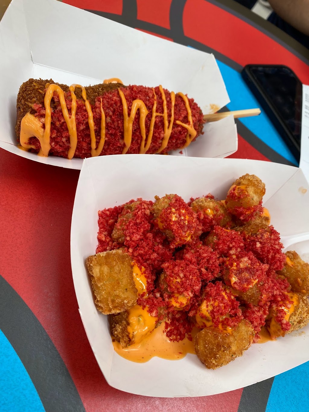 Two Hands Corn Dogs | restaurant | 3811 S Cooper St, Arlington, TX 76015, USA | 2146327669 OR +1 214-632-7669