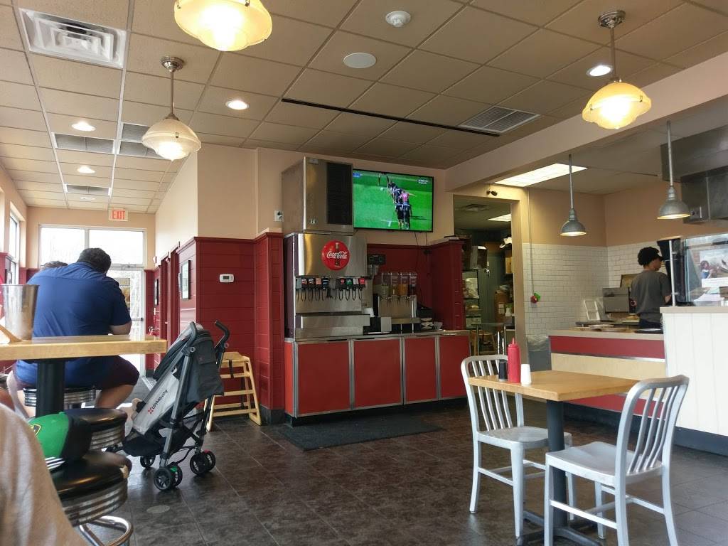 Wayback Burgers | restaurant | 327 S Broadway, Salem, NH 03079, USA | 6034586798 OR +1 603-458-6798