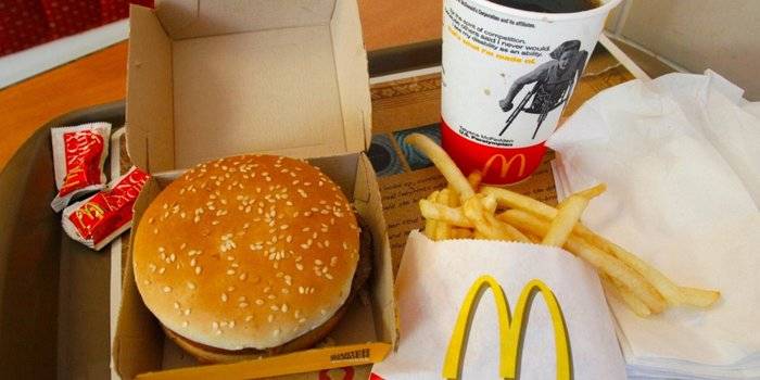 McDonalds | cafe | 3131 Boulevard de la Côte-Vertu, Saint-Laurent, QC H4R 1Y8, Canada | 5143341637 OR +1 514-334-1637