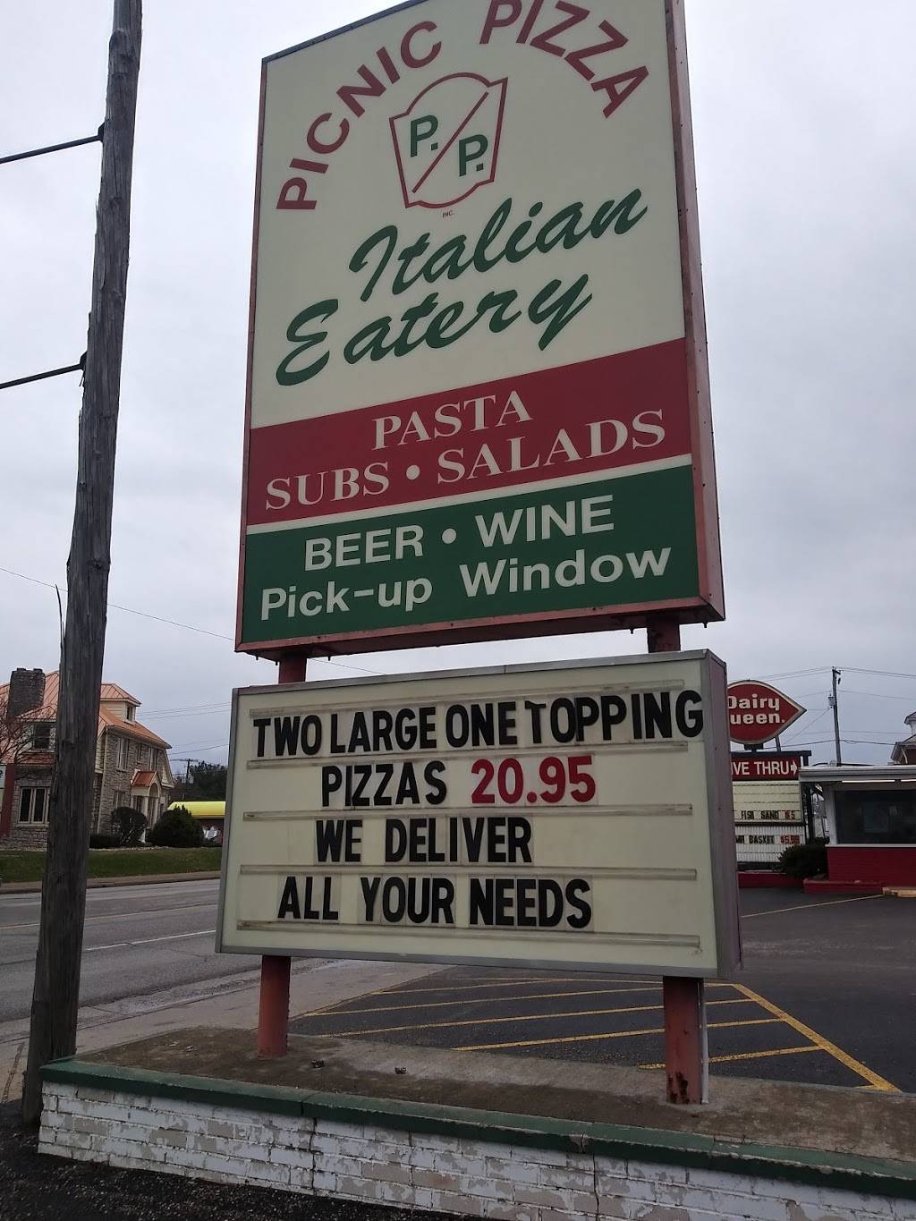 Dairy Queen Store | restaurant | 1270 Maple Ave, Zanesville, OH 43701, USA | 7404525680 OR +1 740-452-5680