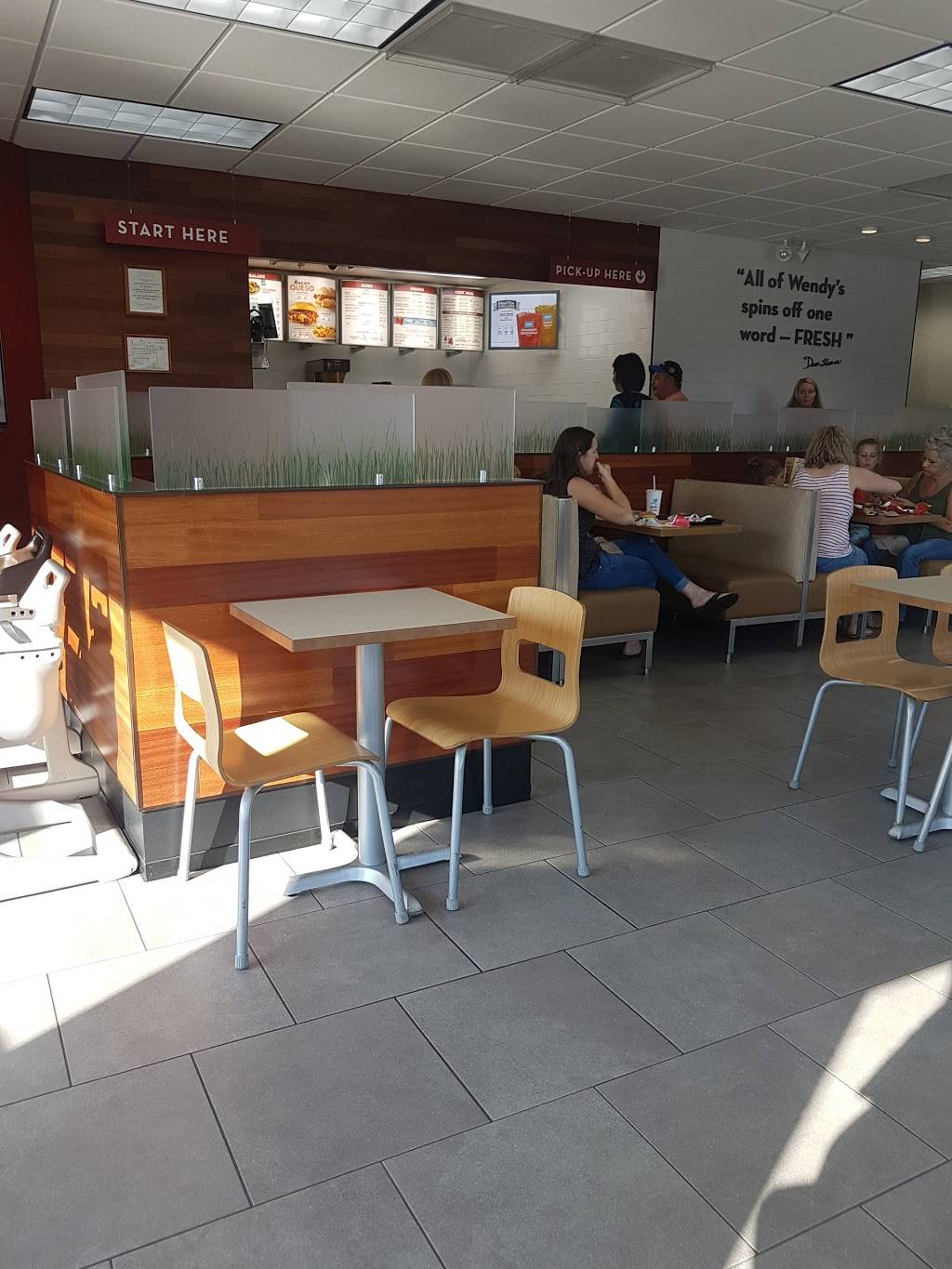 Wendys | restaurant | 714 Upper Glen Street, Queensbury, NY 12804, USA | 5187923939 OR +1 518-792-3939