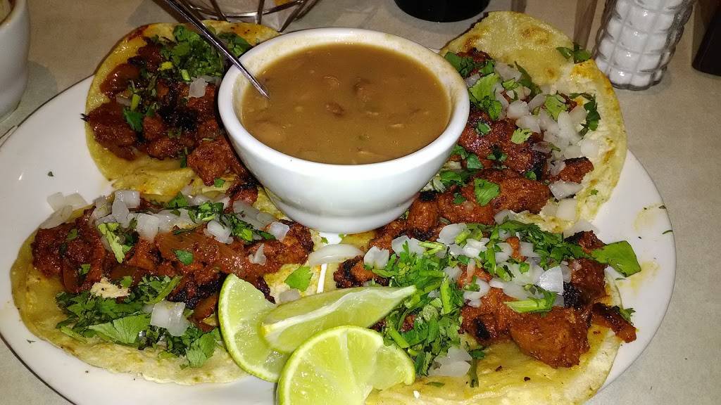 El Potosino Mexican Restaurant | restaurant | 7243 San Pedro Ave, San Antonio, TX 78216, USA | 2103496625 OR +1 210-349-6625