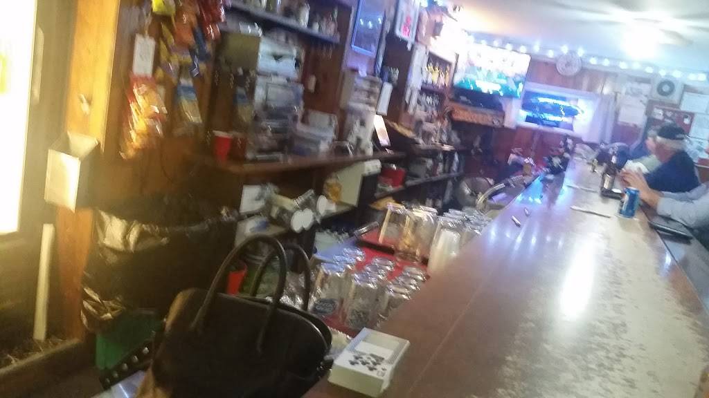 White Rock Bar | restaurant | 596 US-14, Brooklyn, WI 53521, USA | 6084551048 OR +1 608-455-1048