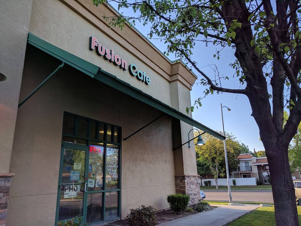 Fusion Cafe & Fruits | restaurant | 900 Loughborough Dr, Merced, CA 95348, USA | 2093254979 OR +1 209-325-4979