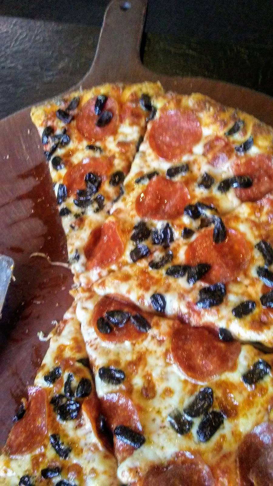 Pizza Hut | restaurant | 135 Lynn St, Oxford, OH 45056, USA | 5135232184 OR +1 513-523-2184