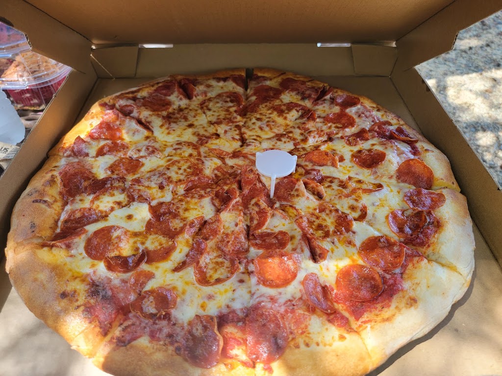 Giovannis Pizzeria | restaurant | 437 Old Mammoth Rd, Mammoth Lakes, CA 93546, USA | 7609347563 OR +1 760-934-7563