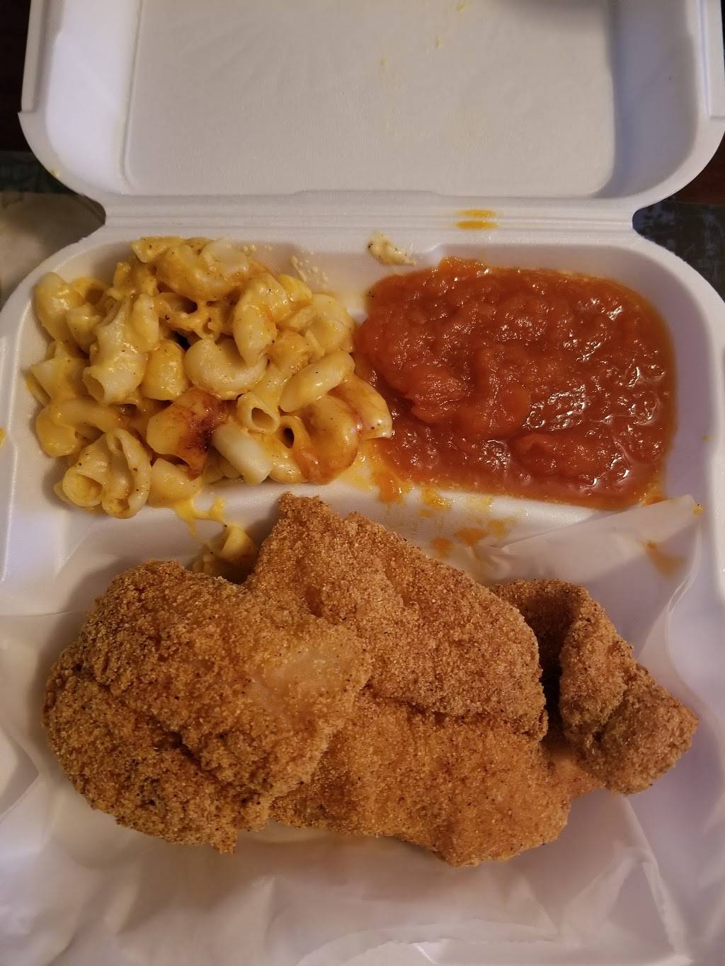 Dolls Kitchen | restaurant | 4795 E McKinley Ave, Fresno, CA 93721, USA | 5594128636 OR +1 559-412-8636