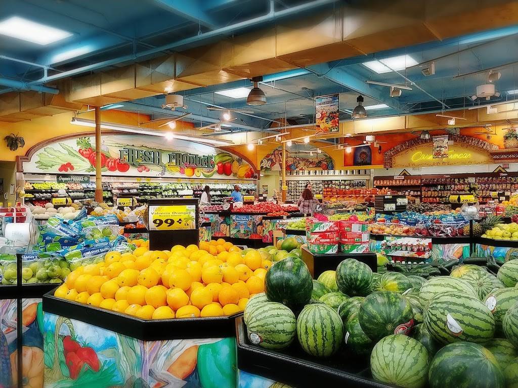 Vallarta Supermarkets | bakery | 901 Euclid Ave, National City, CA 91950, USA | 6194721683 OR +1 619-472-1683