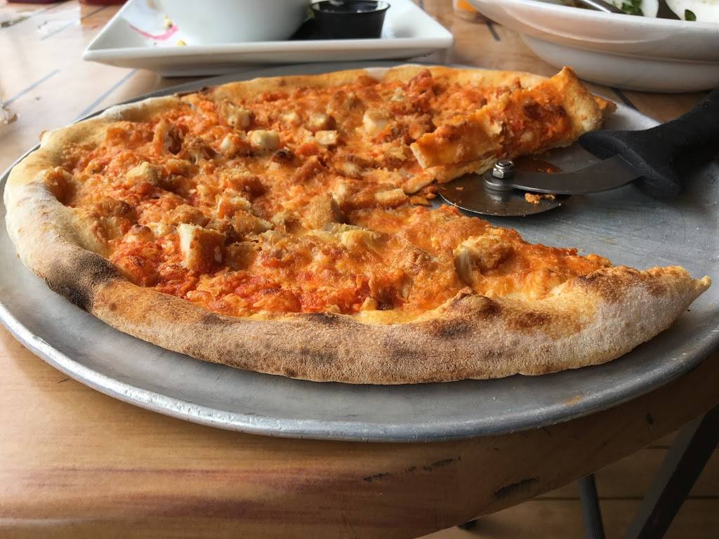 Bakers Water Street Bar & Grille | restaurant | 4 Robbins Pkwy, Toms River, NJ 08753, USA | 7322404800 OR +1 732-240-4800