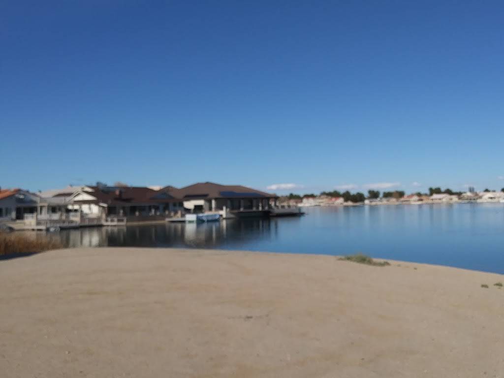 The OASIS Snack Bar (Silver Lakes Golf Pro Shop) | restaurant | 14878 Clubhouse Dr, Helendale, CA 92342, USA | 7602453385 OR +1 760-245-3385