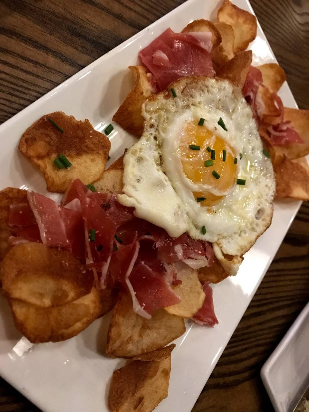 Tahpas 529 Restaurant | restaurant | 529 Franklin St, Melrose, MA 02176, USA | 7815904916 OR +1 781-590-4916