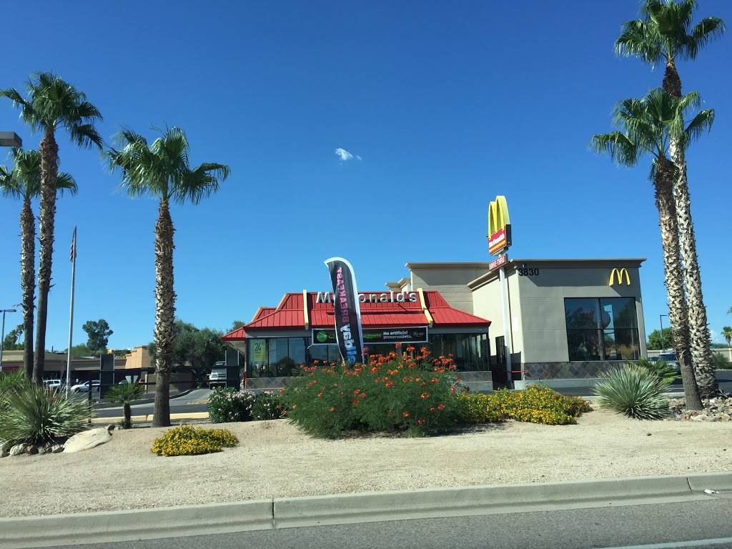McDonalds | cafe | 3830 W Ina Rd, Marana, AZ 85741, USA | 5207449201 OR +1 520-744-9201