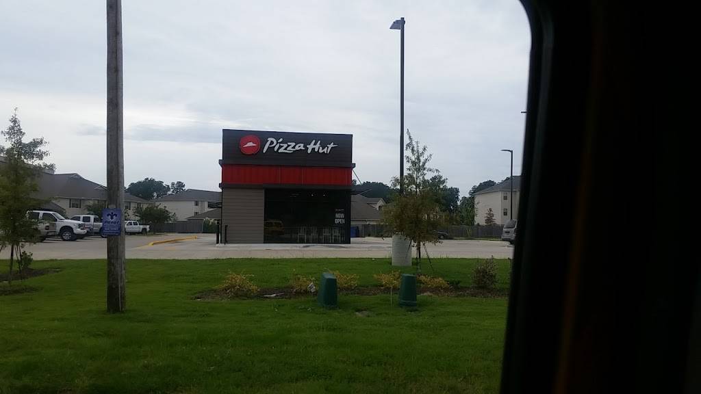 Pizza Hut | meal takeaway | 5380 Barksdale Blvd, Bossier City, LA 71112, USA | 3187477281 OR +1 318-747-7281