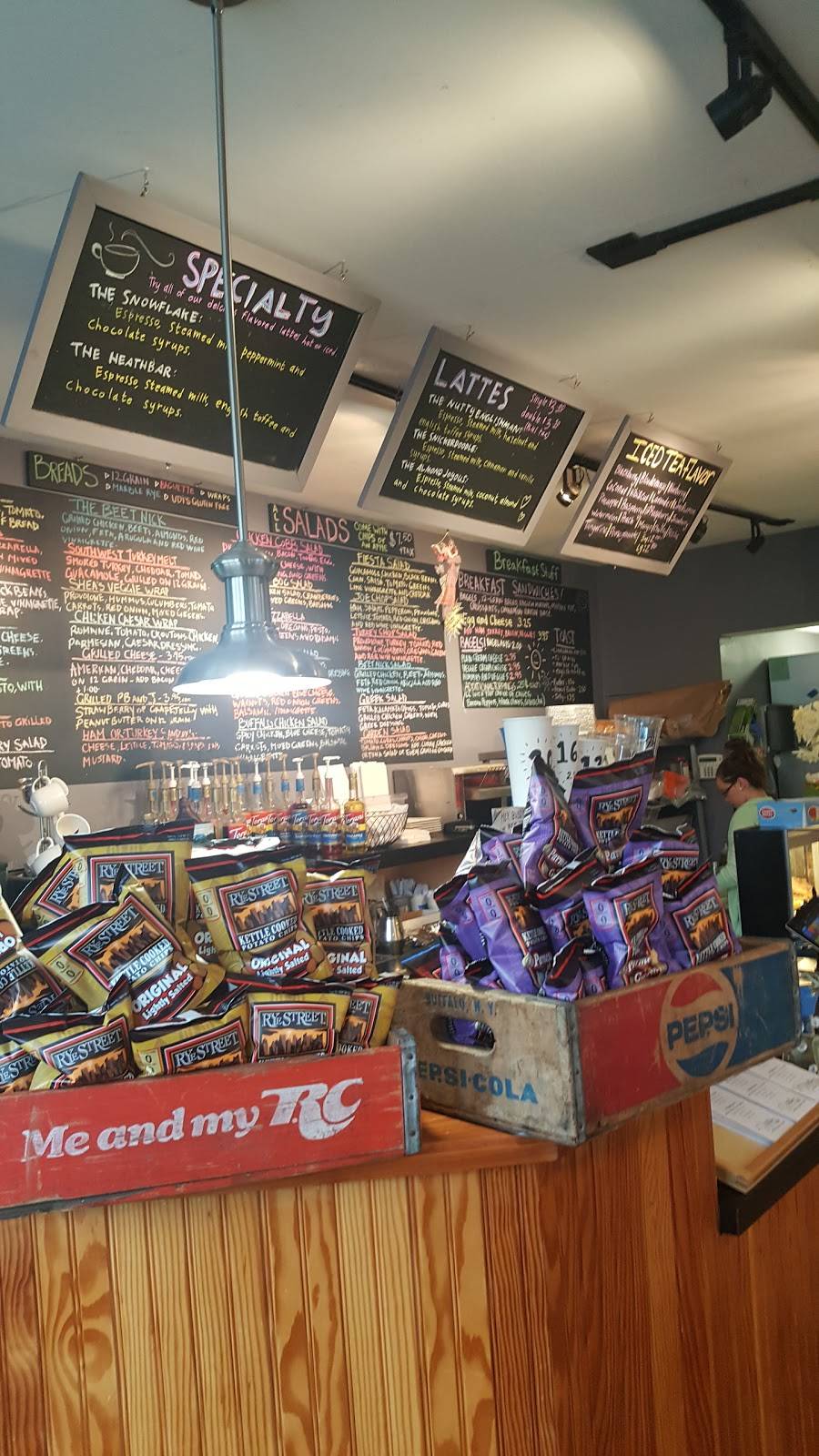 The Crooked Mile at Rosemont | restaurant | 428 Brighton Ave, Portland, ME 04102, USA | 2078356033 OR +1 207-835-6033