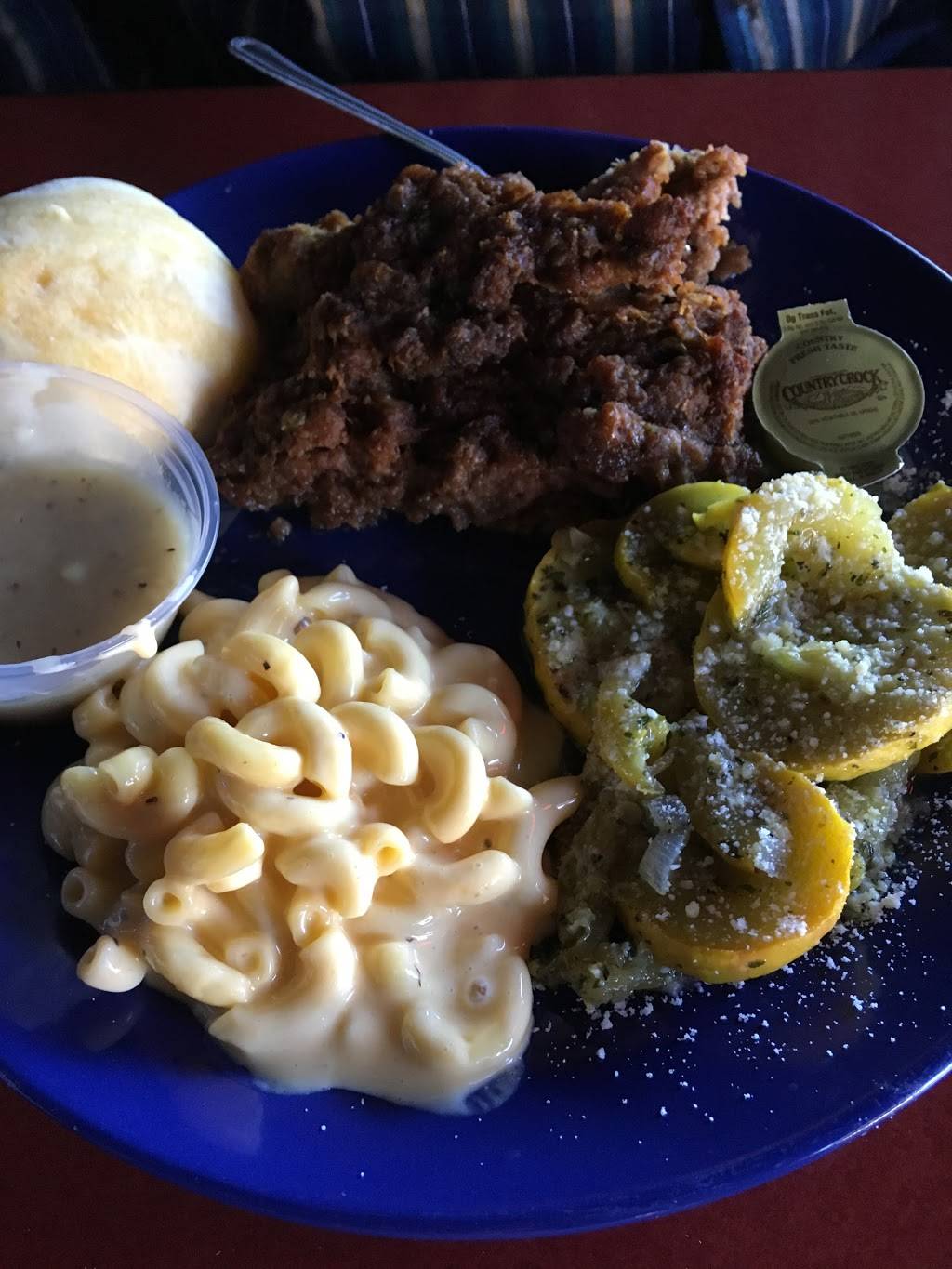 Neils Grille and Bar | restaurant | 5727 Quince Rd, Memphis, TN 38119, USA | 9016822300 OR +1 901-682-2300