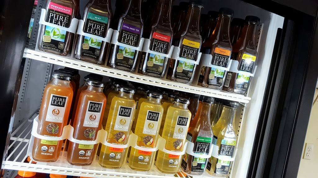 Crown Pizza | restaurant | 5663 Main St, Trumbull, CT 06611, USA | 2032683700 OR +1 203-268-3700