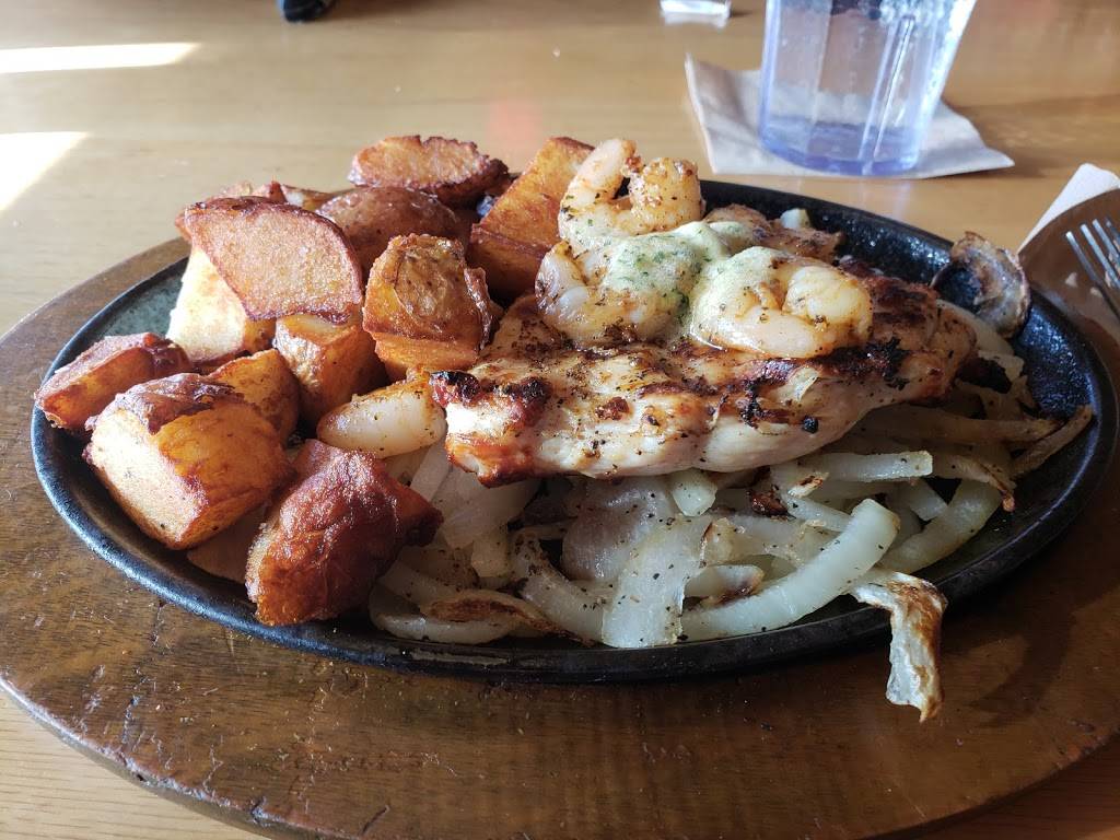 Applebees Grill + Bar | restaurant | 3134 Beeline Rd, Holland, MI 49424, USA | 6167864446 OR +1 616-786-4446