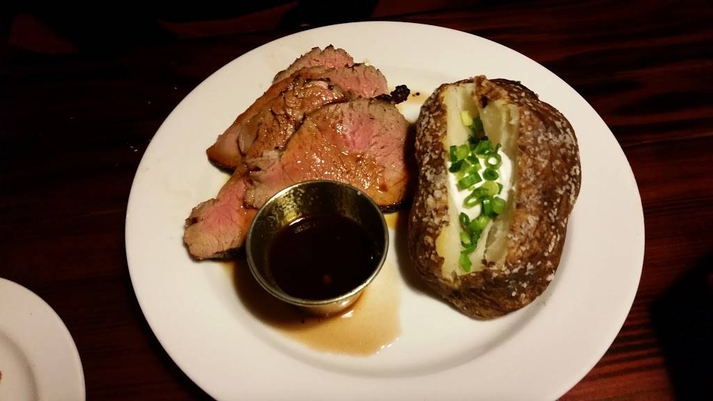 Cattlemens Steakhouse | meal takeaway | 1880 Art Gonzales Pkwy, Selma, CA 93662, USA | 5598968450 OR +1 559-896-8450