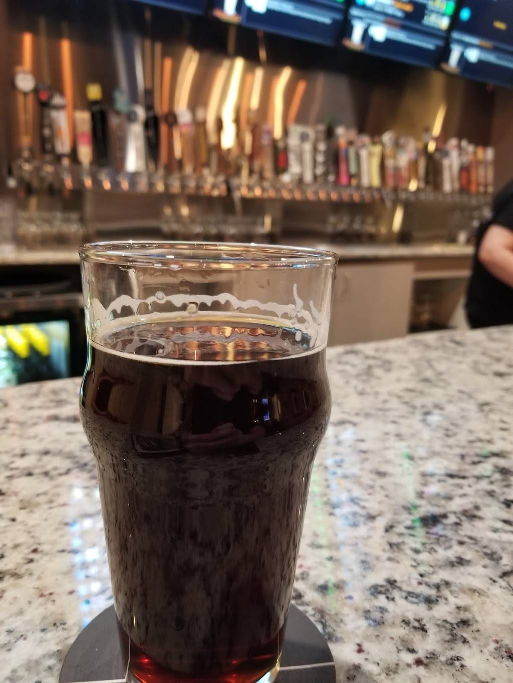 Kegs & Mugs | restaurant | 615 FM2281, Suite 100, Lewisville, TX 75056, USA | 9723000052 OR +1 972-300-0052