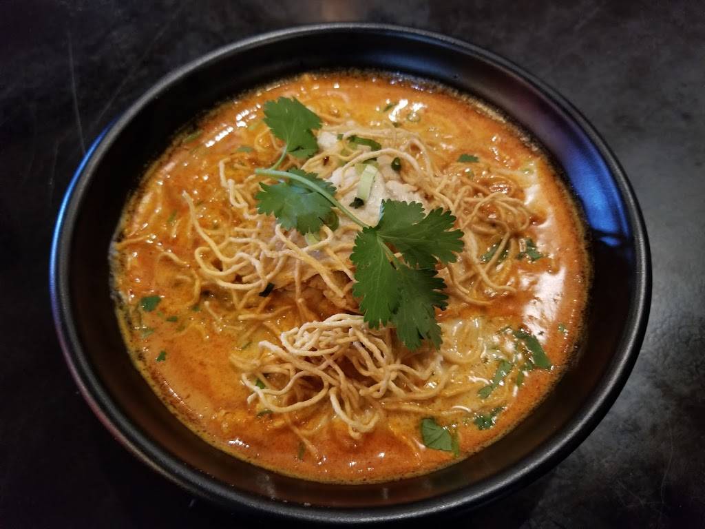 Eatiny Thai&Sushi | restaurant | 935 N Beneva Rd Suite 401, Sarasota, FL 34232, USA | 9417063848 OR +1 941-706-3848