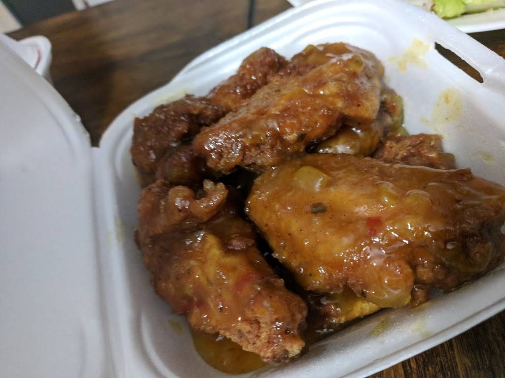 10 Buck Pizza Ingersoll | restaurant | 10 Bell St, Ingersoll, ON N5C 2N5, Canada | 5194853222 OR +1 519-485-3222