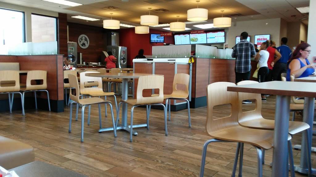 Wendys | restaurant | 7251 W 183rd St, Tinley Park, IL 60477, USA | 7084290027 OR +1 708-429-0027