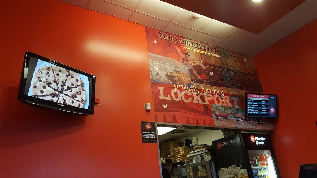 Pizza Hut | restaurant | 460 Summit Drive, Suite 4-A, Lockport, IL 60441, USA | 8158382294 OR +1 815-838-2294