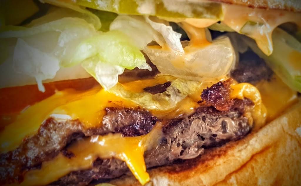 A&W Restaurant | restaurant | 1930 Mentone Blvd, Mentone, CA 92359, USA | 9097941428 OR +1 909-794-1428