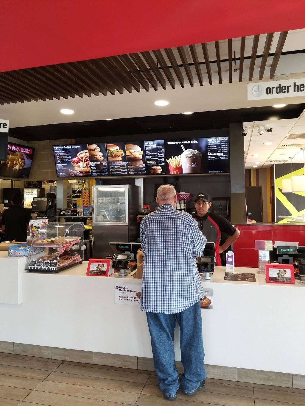 McDonalds | cafe | 611 W Market St, Logansport, IN 46947, USA | 5747539815 OR +1 574-753-9815