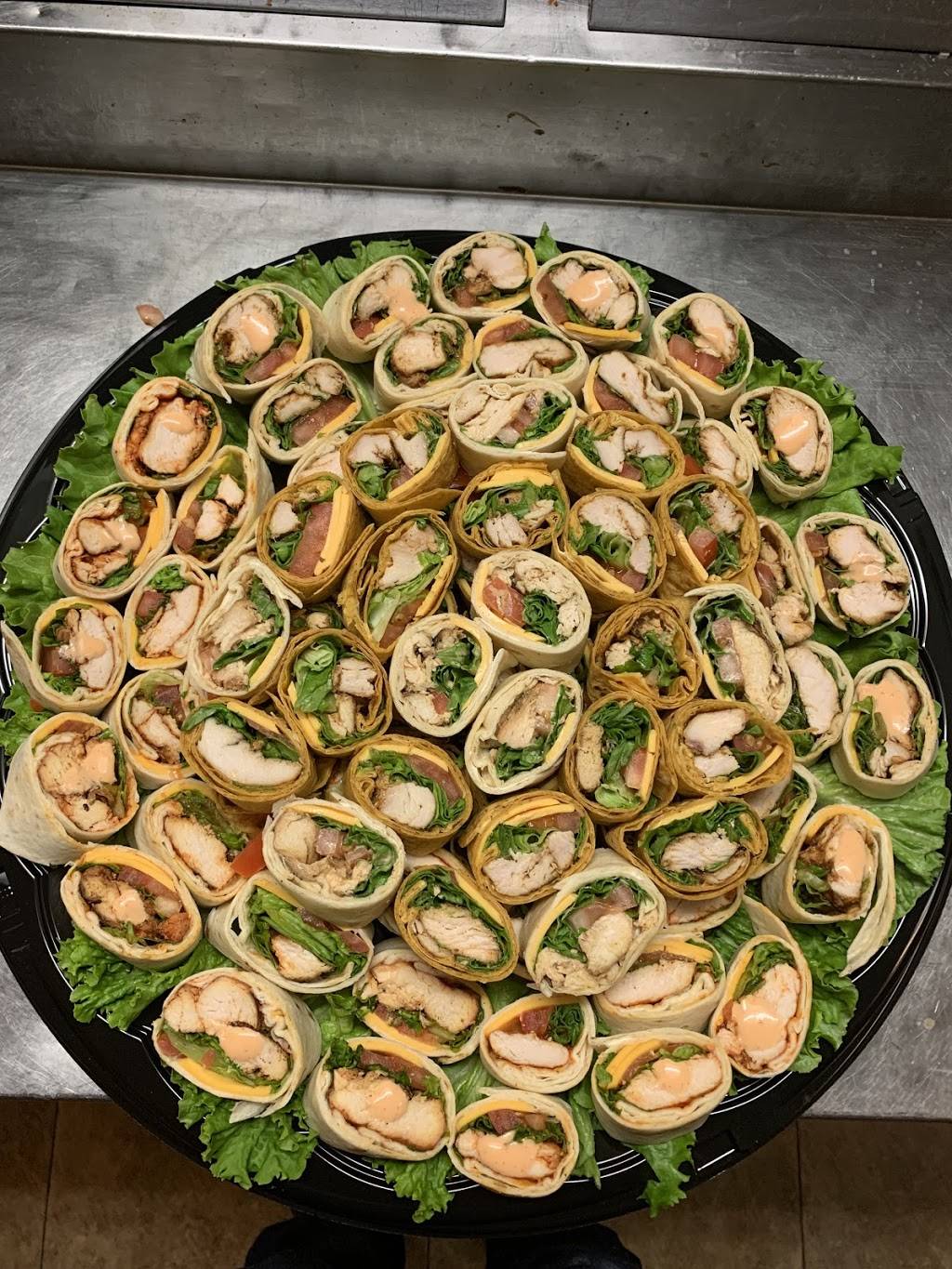 Main Street pub&grill | restaurant | 205 W Main St, Ville Platte, LA 70586, USA | 3373631001 OR +1 337-363-1001