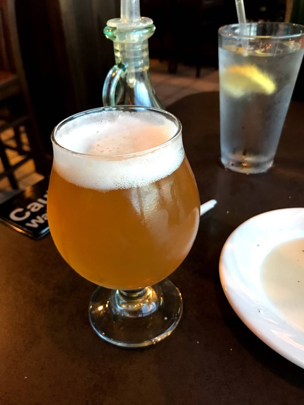 Fiorentinos Italian Restaurant | restaurant | 500 Airport Rd, Lititz, PA 17543, USA | 7175696732 OR +1 717-569-6732