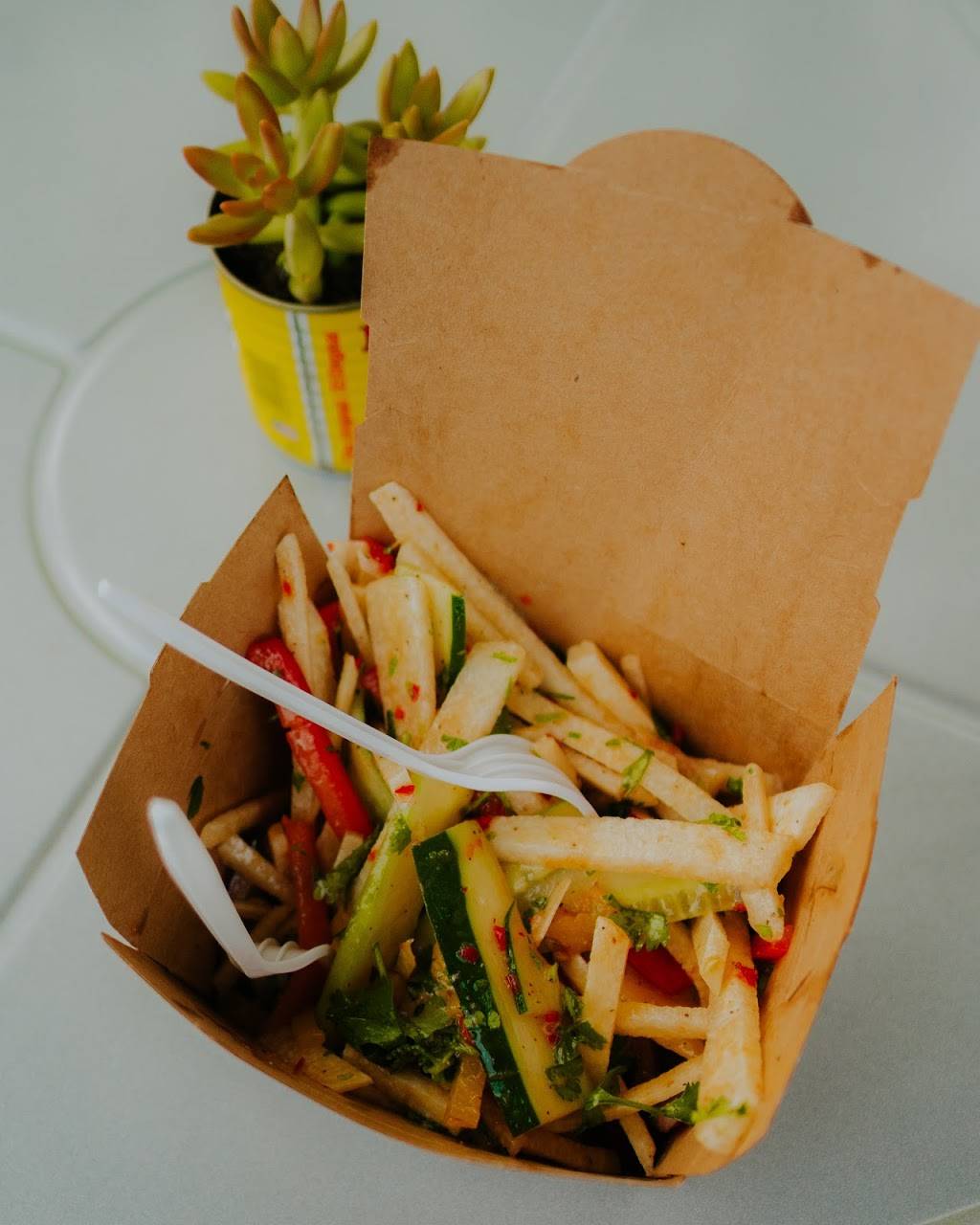 Bodega Seminole Heights | restaurant | 5901 N Florida Ave, Tampa, FL 33604, USA | 8135333333 OR +1 813-533-3333