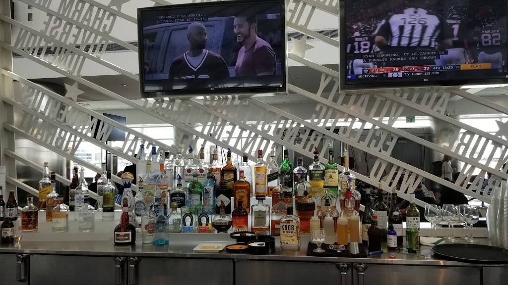 Tapas Sky Bar | restaurant | 8500 Peña Blvd, Denver, CO 80249, USA | 3033426720 OR +1 303-342-6720