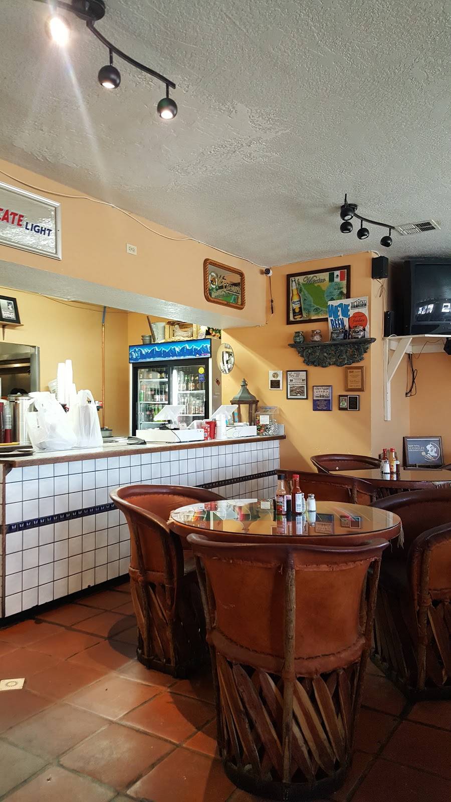 Chevos Mexican Restaurant | restaurant | 21749 CA-18, Apple Valley, CA 92307, USA | 7609612770 OR +1 760-961-2770