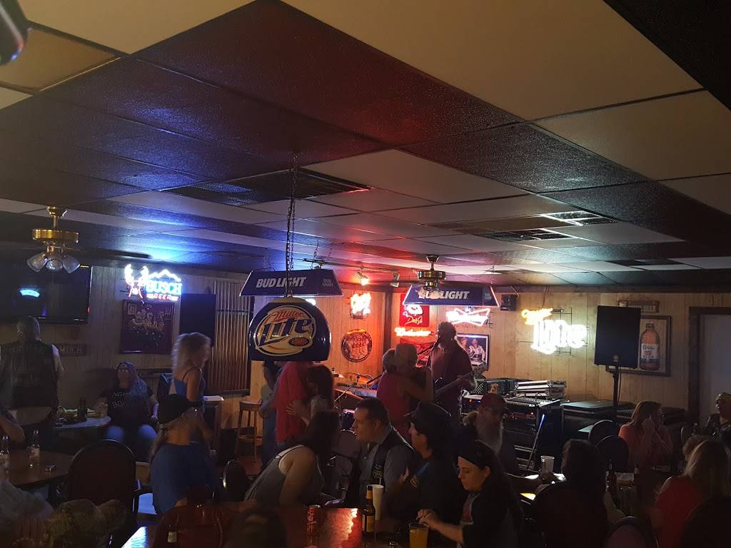 Red Door Bar & Grill | restaurant | 188 Pozza Ln, Springdale, AR 72762, USA | 4793619903 OR +1 479-361-9903