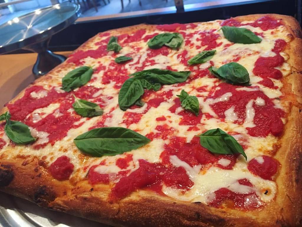 Slices Pizza | meal takeaway | 3284, 3760 W Eau Gallie Blvd #101, Melbourne, FL 32934, USA | 3214256101 OR +1 321-425-6101