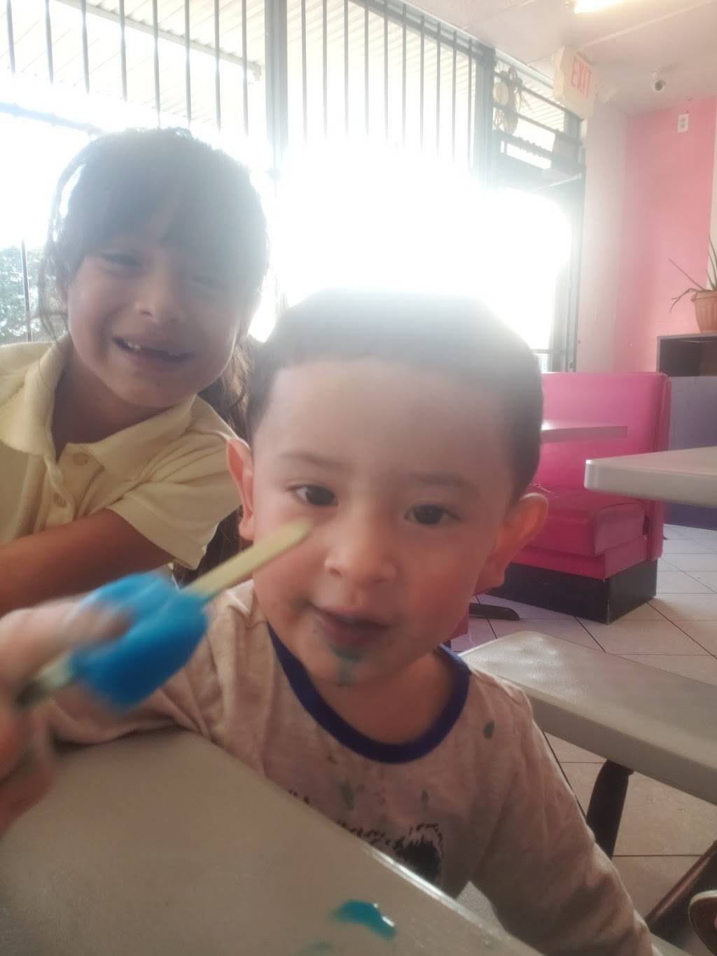 La Real Michoacana | meal takeaway | 4539 Aldine Mail Rte Rd, Houston, TX 77039, USA | 2814427297 OR +1 281-442-7297