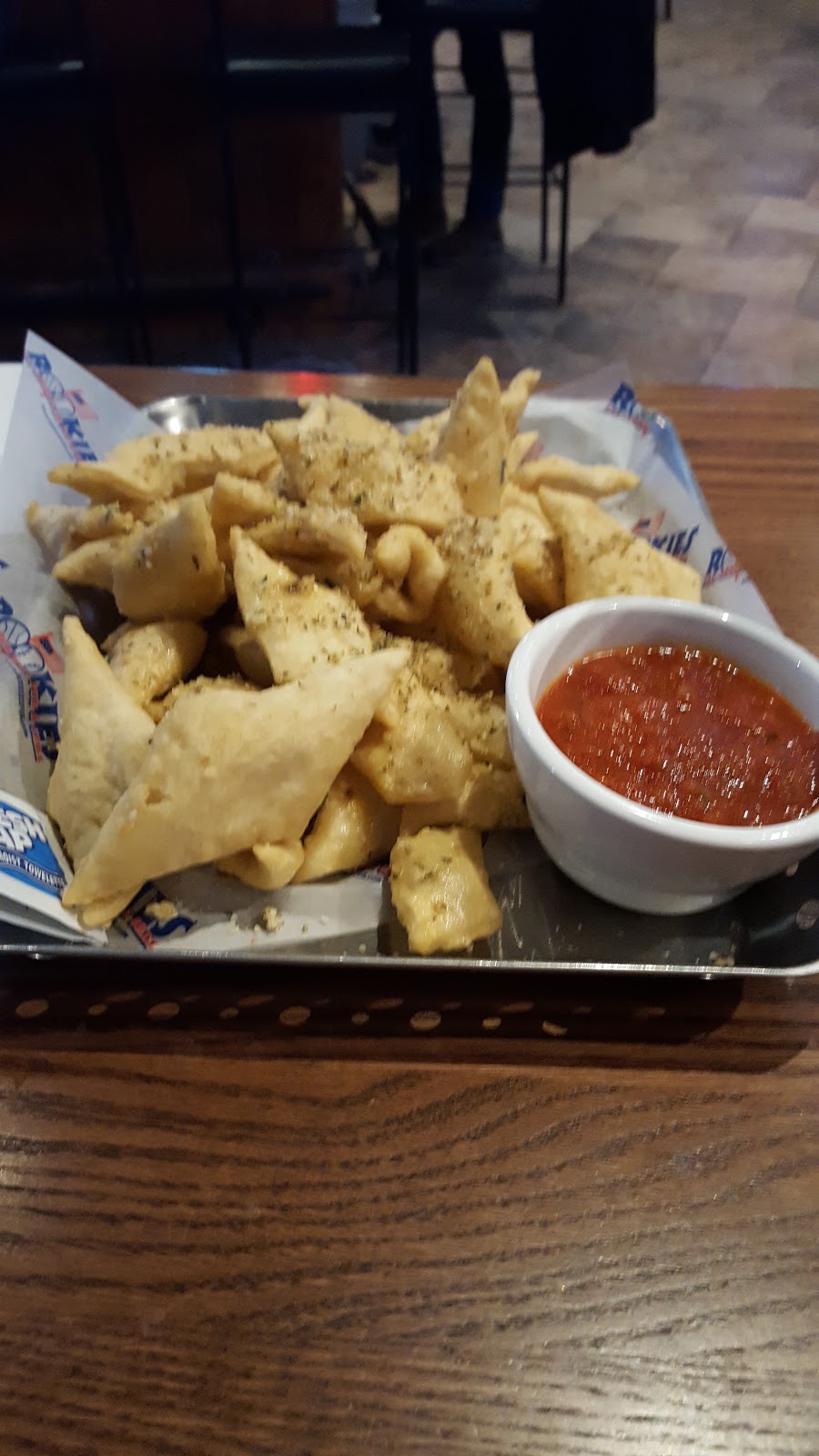 Rookies Sports Bar & Grill (Elgin) | restaurant | 2486 Bushwood Dr, Elgin, IL 60124, USA | 8475519006 OR +1 847-551-9006