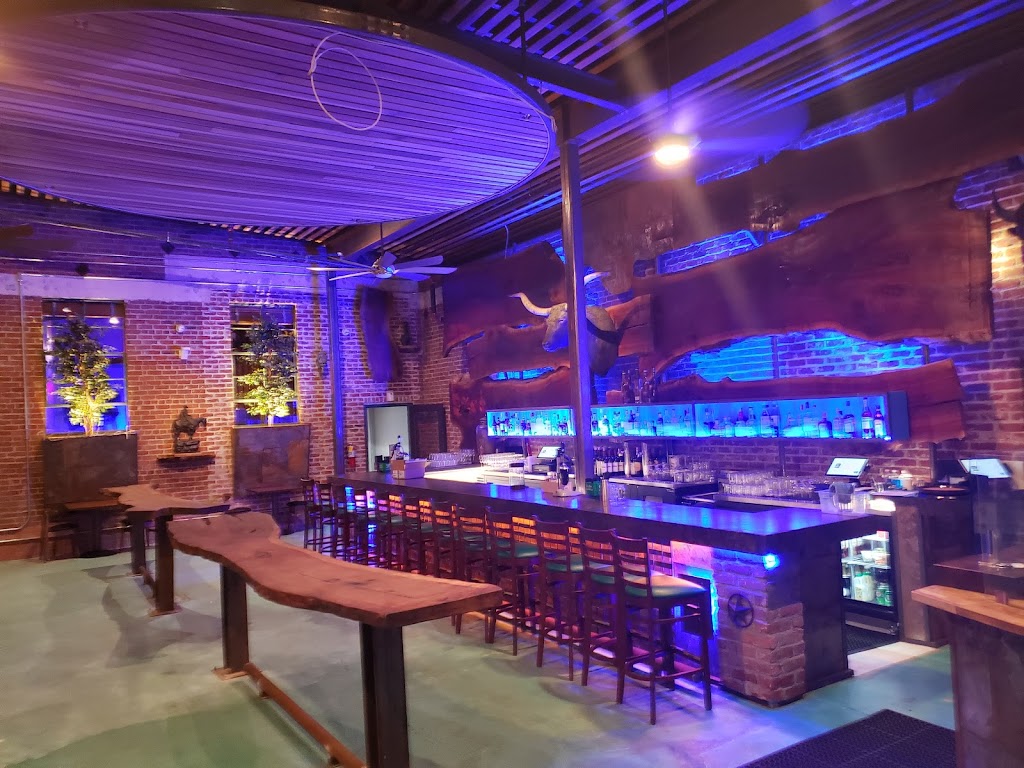 Redwood Cafe and Events | restaurant | 160 N 3rd Ave, Oakdale, CA 95361, USA | 2093222464 OR +1 209-322-2464