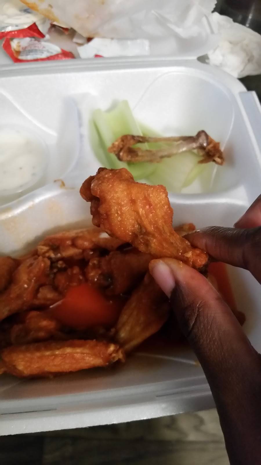 JoJos Wings & Grill | restaurant | 8540 Roswell Rd #300, Atlanta, GA 30350, USA | 7706498272 OR +1 770-649-8272